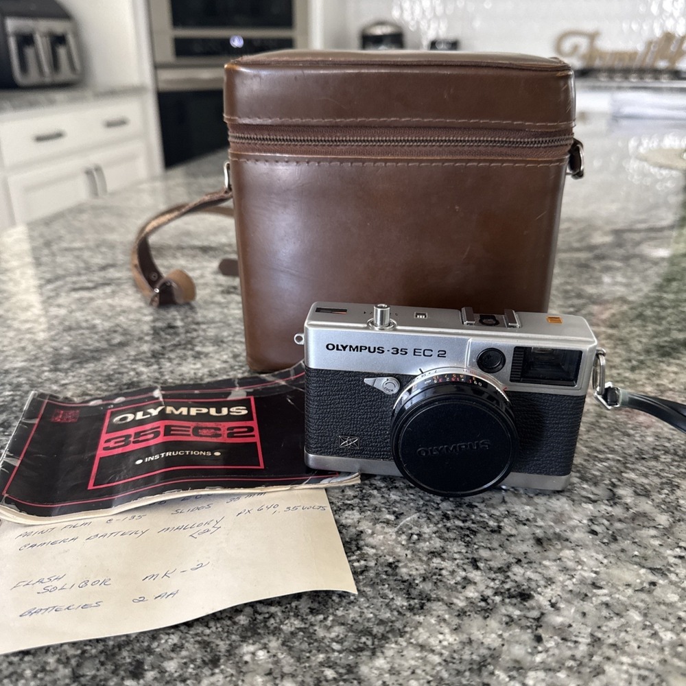 Olympus 35 EC 2 Point & Shoot Film Camera E.ZUIKO 42mm F2.8 Lens! From Japan
